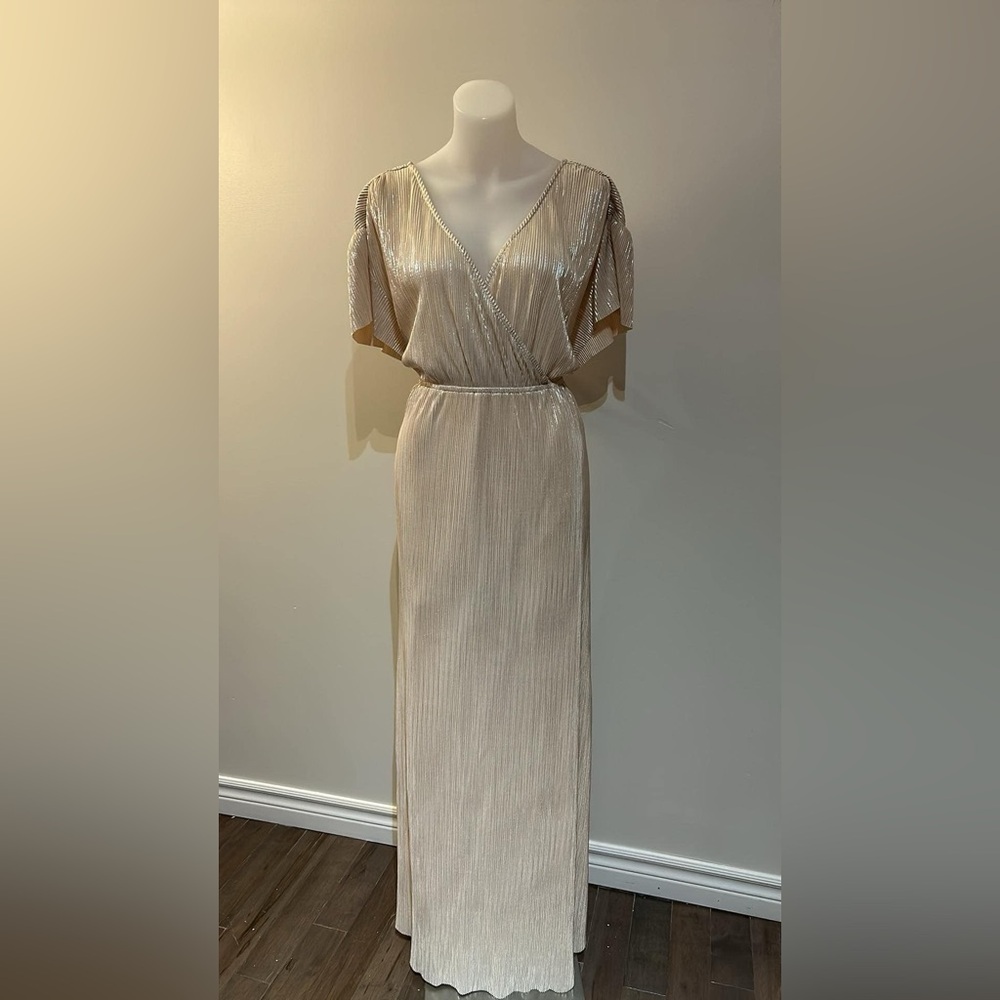Party dresses
Evening dresses
Graduation dresses